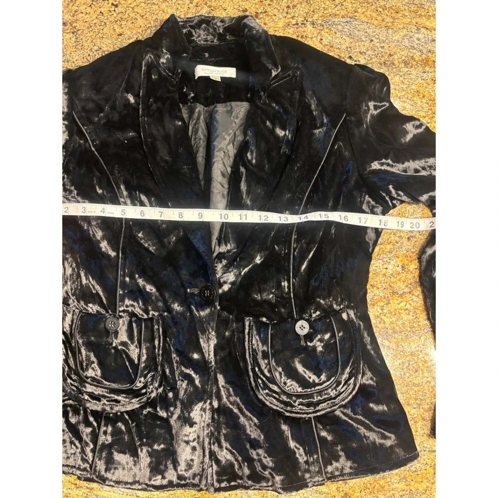 Emanuel Ungaro Black Velvet Blazer Jacket Women's Size 4‎ Button Front Velour